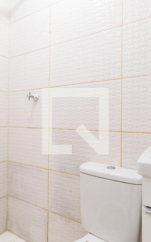 Studio para alugar com 18m², 1 quarto e sem vaga Studio para alugar com 18m², 1 quarto e sem vagaBanheiro Social