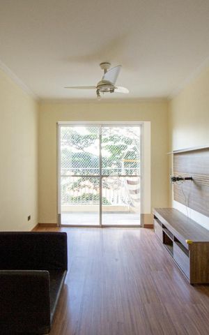 Apartamento para alugar com 78m², 3 quartos e 1 vaga Apartamento para alugar com 78m², 3 quartos e 1 vagaSala