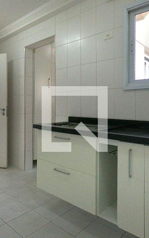 Apartamento para alugar com 95m², 3 quartos e 2 vagasCozinha