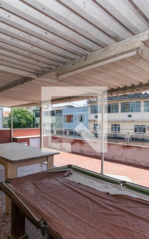 Casa à venda com 365m², 5 quartos e 4 vagas Casa à venda com 365m², 5 quartos e 4 vagasTerraço