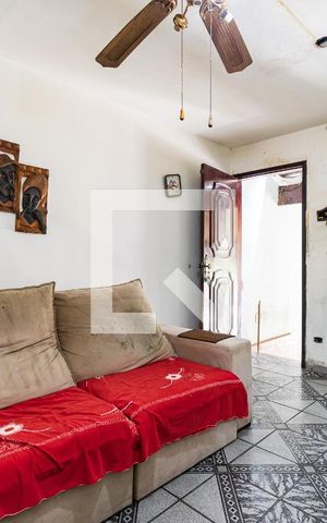 Casa à venda com 160m², 3 quartos e 1 vaga Casa à venda com 160m², 3 quartos e 1 vagaSala