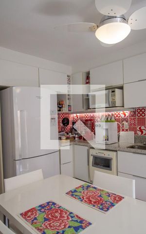 Apartamento à venda com 146m², 2 quartos e 2 vagas Apartamento à venda com 146m², 2 quartos e 2 vagasCozinha