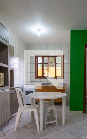Casa para alugar com 42m², 2 quartos e sem vagaSala
