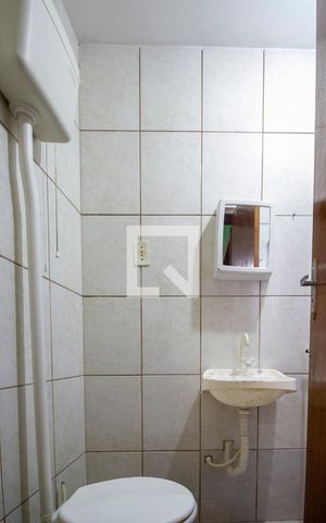 Casa para alugar com 42m², 2 quartos e sem vagaBanheiro 01