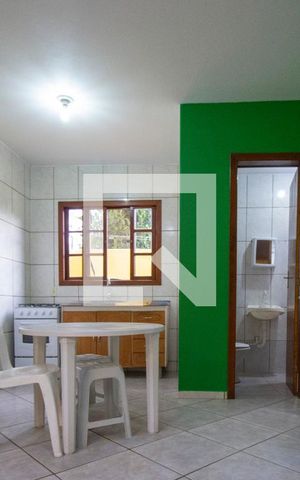 Casa para alugar com 42m², 2 quartos e sem vagaSala