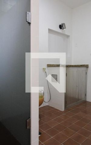 Casa à venda com 415m², 6 quartos e 2 vagasBanheiro do Quarto 2