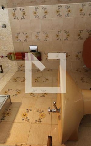 Casa à venda com 415m², 6 quartos e 2 vagasBanheiro 2