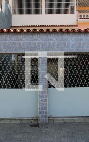 Casa à venda com 415m², 6 quartos e 2 vagasFachada