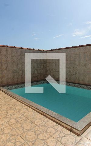 Casa à venda com 415m², 6 quartos e 2 vagasPiscina