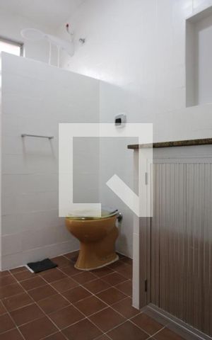 Casa à venda com 415m², 6 quartos e 2 vagasBanheiro do Quarto 2