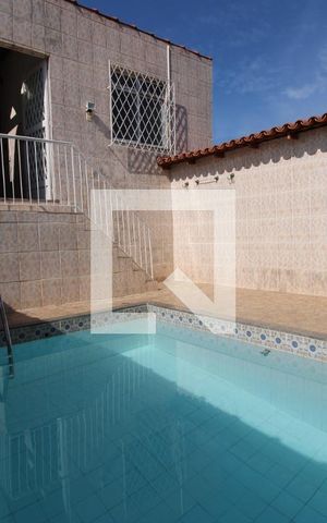 Casa à venda com 415m², 6 quartos e 2 vagasPiscina