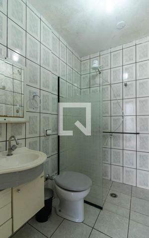 Casa à venda com 196m², 4 quartos e 3 vagas Casa à venda com 196m², 4 quartos e 3 vagasBanheiro da Edícula