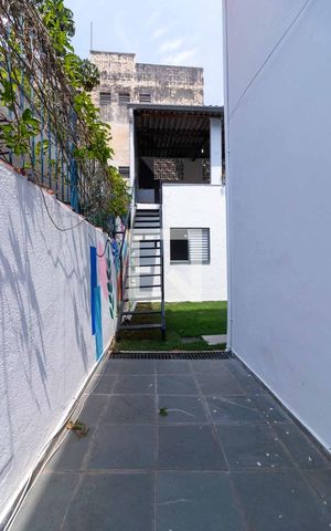 Casa à venda com 196m², 4 quartos e 3 vagas Casa à venda com 196m², 4 quartos e 3 vagasQuintal