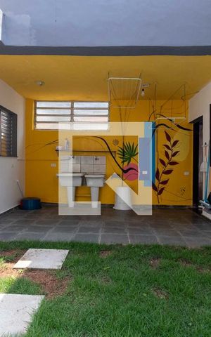 Casa à venda com 196m², 4 quartos e 3 vagas Casa à venda com 196m², 4 quartos e 3 vagasÁrea de Serviço