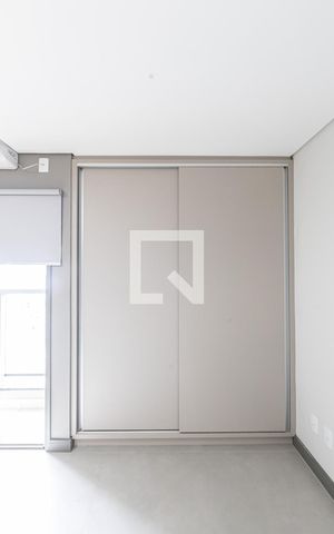 Apartamento à venda com 24m², 1 quarto e sem vaga Apartamento à venda com 24m², 1 quarto e sem vagaStudio