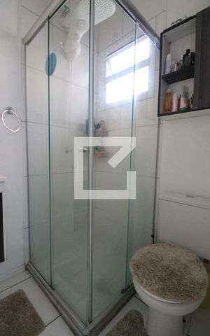Casa de condomínio à venda com 75m², 3 quartos e 2 vagasBanheiro