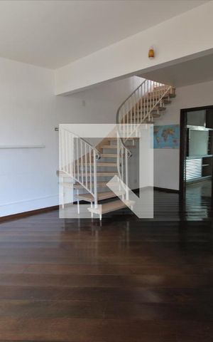 Casa à venda com 150m², 3 quartos e 3 vagasSala