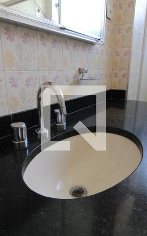 Casa à venda com 150m², 3 quartos e 3 vagasPia banheiro comum