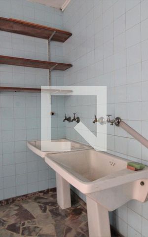 Casa à venda com 150m², 3 quartos e 3 vagasLavanderia