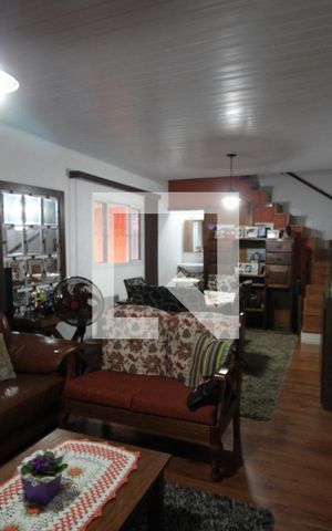 Casa para alugar com 95m², 3 quartos e 3 vagasSala