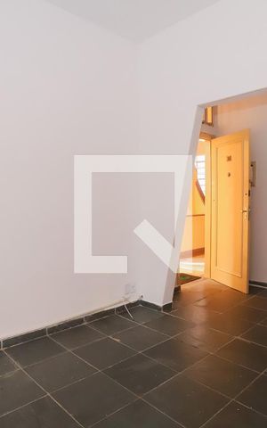 Studio à venda com 28m², 1 quarto e sem vagaSala