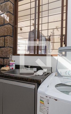 Casa para alugar com 300m², 3 quartos e 5 vagasÁrea de Serviço