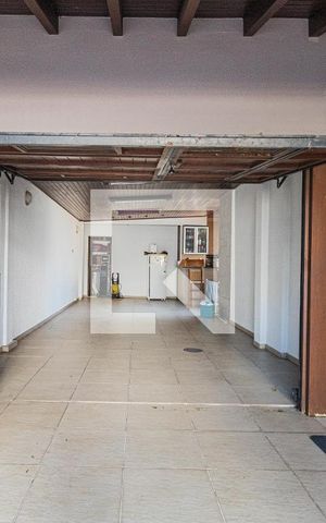 Casa para alugar com 300m², 3 quartos e 5 vagasGaragem