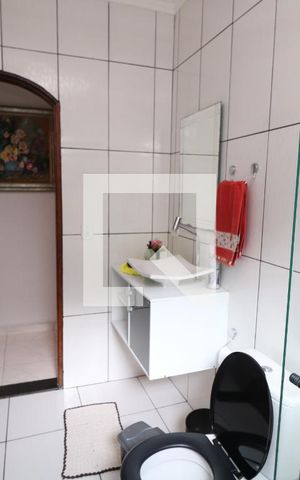 Casa à venda com 103m², 3 quartos e 2 vagasBanheiro