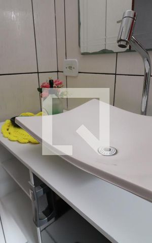 Casa à venda com 103m², 3 quartos e 2 vagasBanheiro