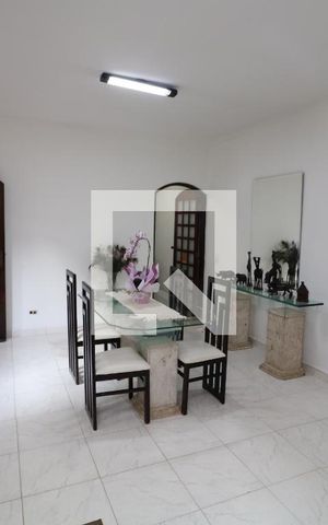 Casa à venda com 103m², 3 quartos e 2 vagasCozinha