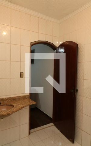 Casa à venda com 103m², 3 quartos e 2 vagasBanheiro suite