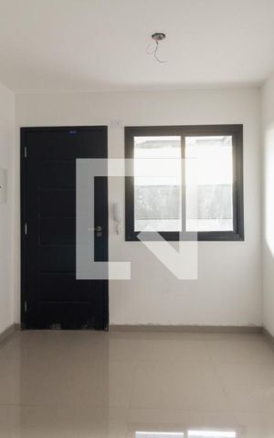 Apartamento à venda com 38m², 2 quartos e 1 vaga Apartamento à venda com 38m², 2 quartos e 1 vagaSala