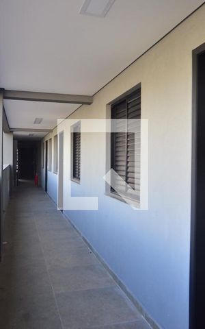 Apartamento à venda com 38m², 2 quartos e sem vagaÁrea comum - corredor