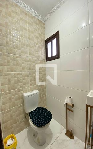 Casa à venda com 429m², 3 quartos e 2 vagasBanheiro de Serviço
