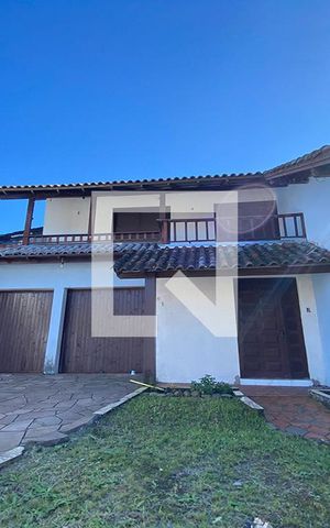 Casa à venda com 429m², 3 quartos e 2 vagasFachada