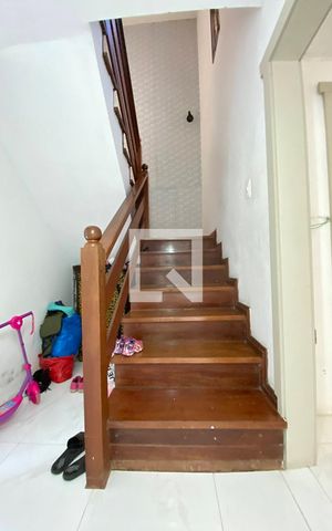 Casa à venda com 429m², 3 quartos e 2 vagasEscada