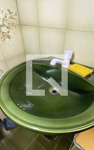 Casa à venda com 429m², 3 quartos e 2 vagasBanheiro