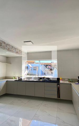 Casa à venda com 429m², 3 quartos e 2 vagasCozinha
