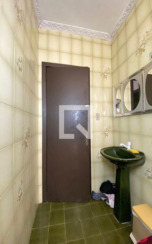 Casa à venda com 429m², 3 quartos e 2 vagasBanheiro