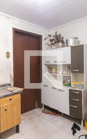 Casa à venda com 250m², 3 quartos e 3 vagas Casa à venda com 250m², 3 quartos e 3 vagasCozinha - casa fundos