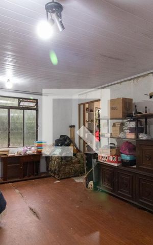 Casa à venda com 250m², 3 quartos e 3 vagas Casa à venda com 250m², 3 quartos e 3 vagasQuarto - casa fundos