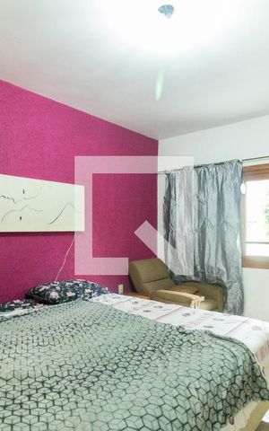Casa à venda com 250m², 3 quartos e 3 vagas Casa à venda com 250m², 3 quartos e 3 vagasQuarto 3 - Suíte