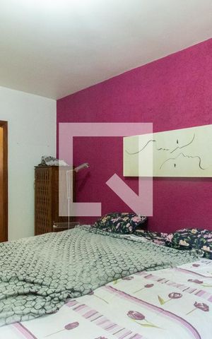 Casa à venda com 250m², 3 quartos e 3 vagas Casa à venda com 250m², 3 quartos e 3 vagasQuarto 3 - Suíte
