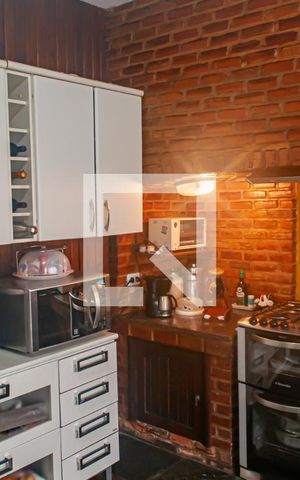 Casa à venda com 344m², 4 quartos e 3 vagas Casa à venda com 344m², 4 quartos e 3 vagasCozinha