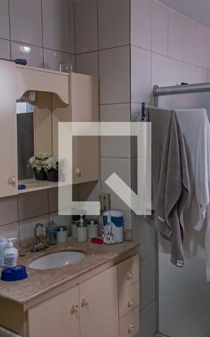 Casa à venda com 344m², 4 quartos e 3 vagas Casa à venda com 344m², 4 quartos e 3 vagasQuarto 2 Suite