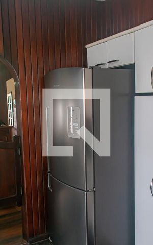 Casa à venda com 344m², 4 quartos e 3 vagas Casa à venda com 344m², 4 quartos e 3 vagasCozinha