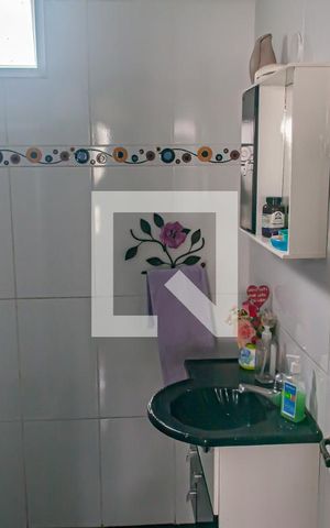 Casa à venda com 344m², 4 quartos e 3 vagas Casa à venda com 344m², 4 quartos e 3 vagasBanheiro