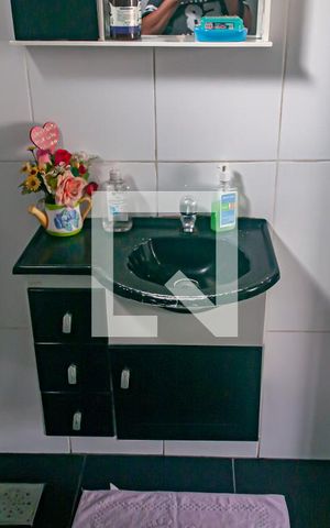 Casa à venda com 344m², 4 quartos e 3 vagas Casa à venda com 344m², 4 quartos e 3 vagasBanheiro