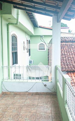Casa à venda com 344m², 4 quartos e 3 vagas Casa à venda com 344m², 4 quartos e 3 vagasQuarto 1 Suite Area Dependencia