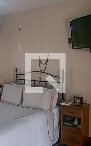 Casa à venda com 344m², 4 quartos e 3 vagas Casa à venda com 344m², 4 quartos e 3 vagasQuarto 2 Suite